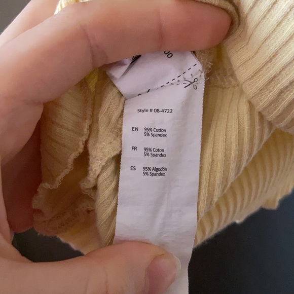 Cute Ribbed Crop Top - Picture 5 of 5